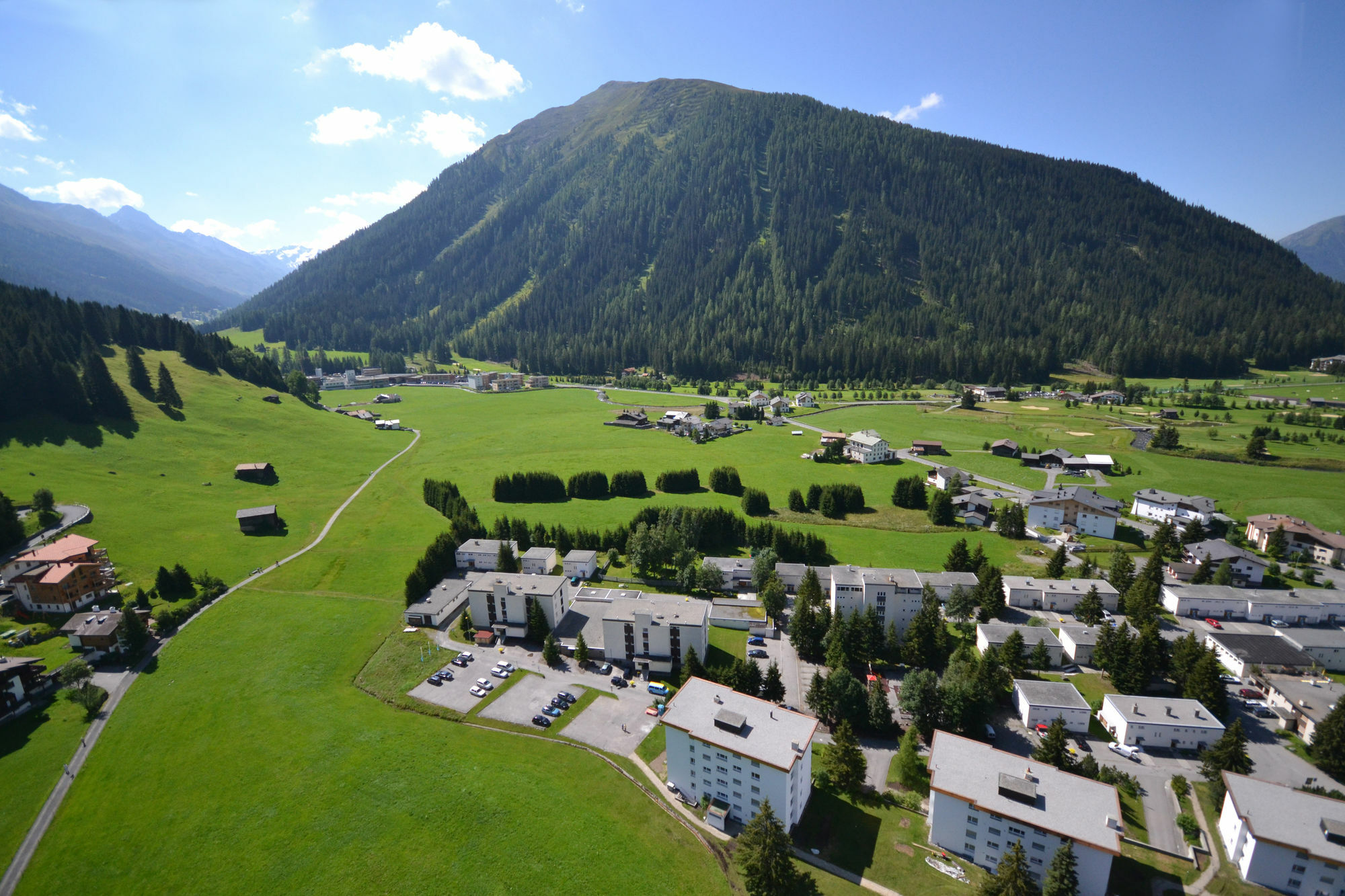 Private Holiday Homes By Solaria Davos Exterior photo